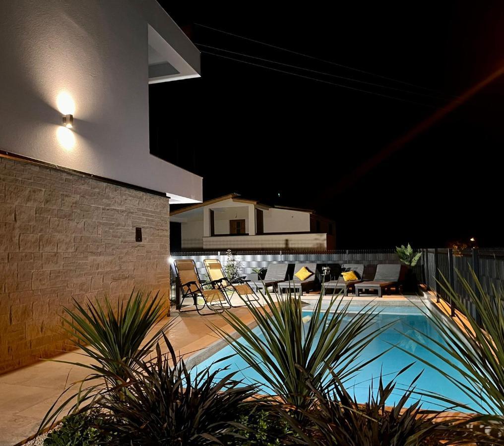 Apartment J&n Hill's With Swimming Pool *